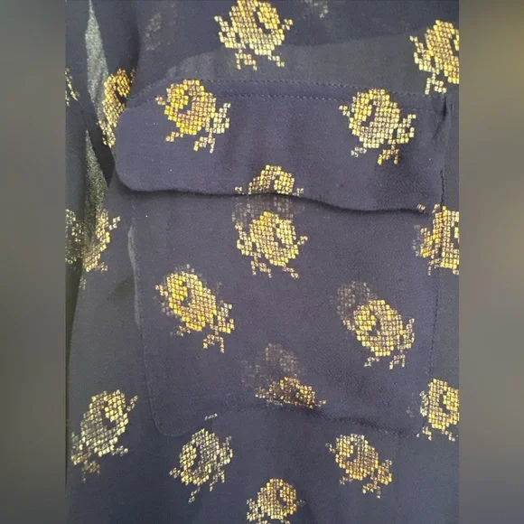 Equipment silk sheer Blouse Size M with Gold Leaf print - Picture 3 of 3
